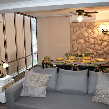 Garden 4* تاراغونا