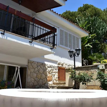 Garden 4*
