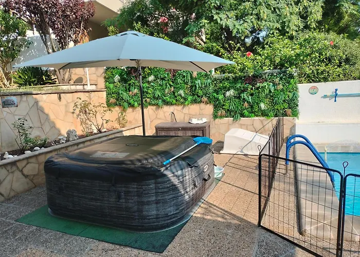 Garden Ταραγόνα