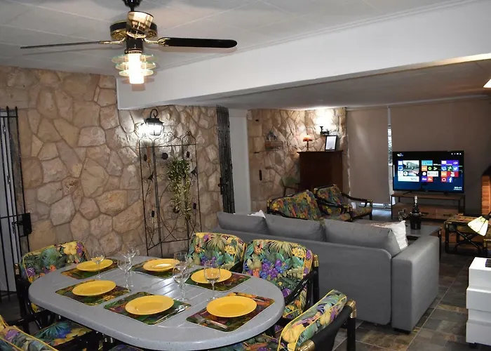 Garden Πανσιόν 4*