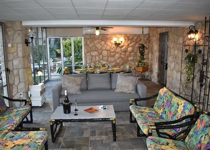Garden 4*