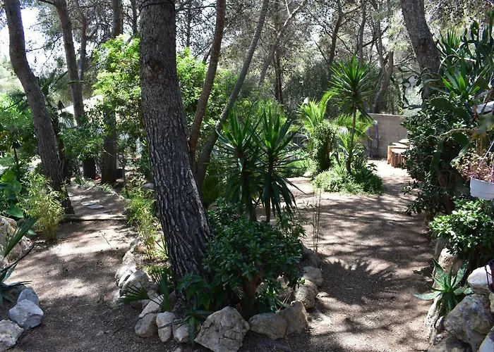 Πανσιόν Garden Ταραγόνα