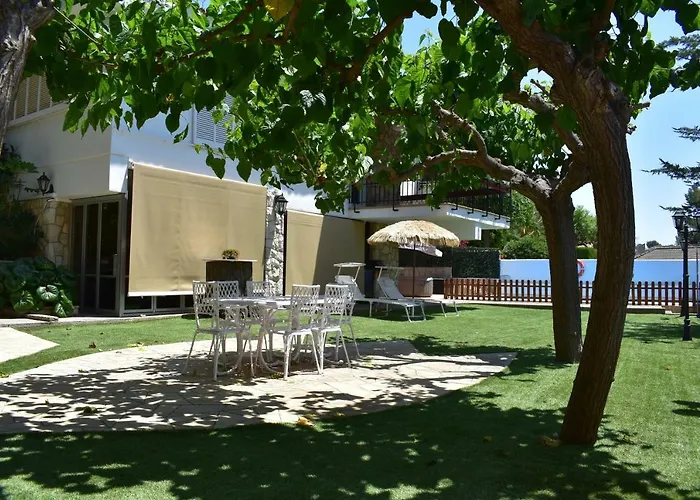 Πανσιόν Garden Ταραγόνα